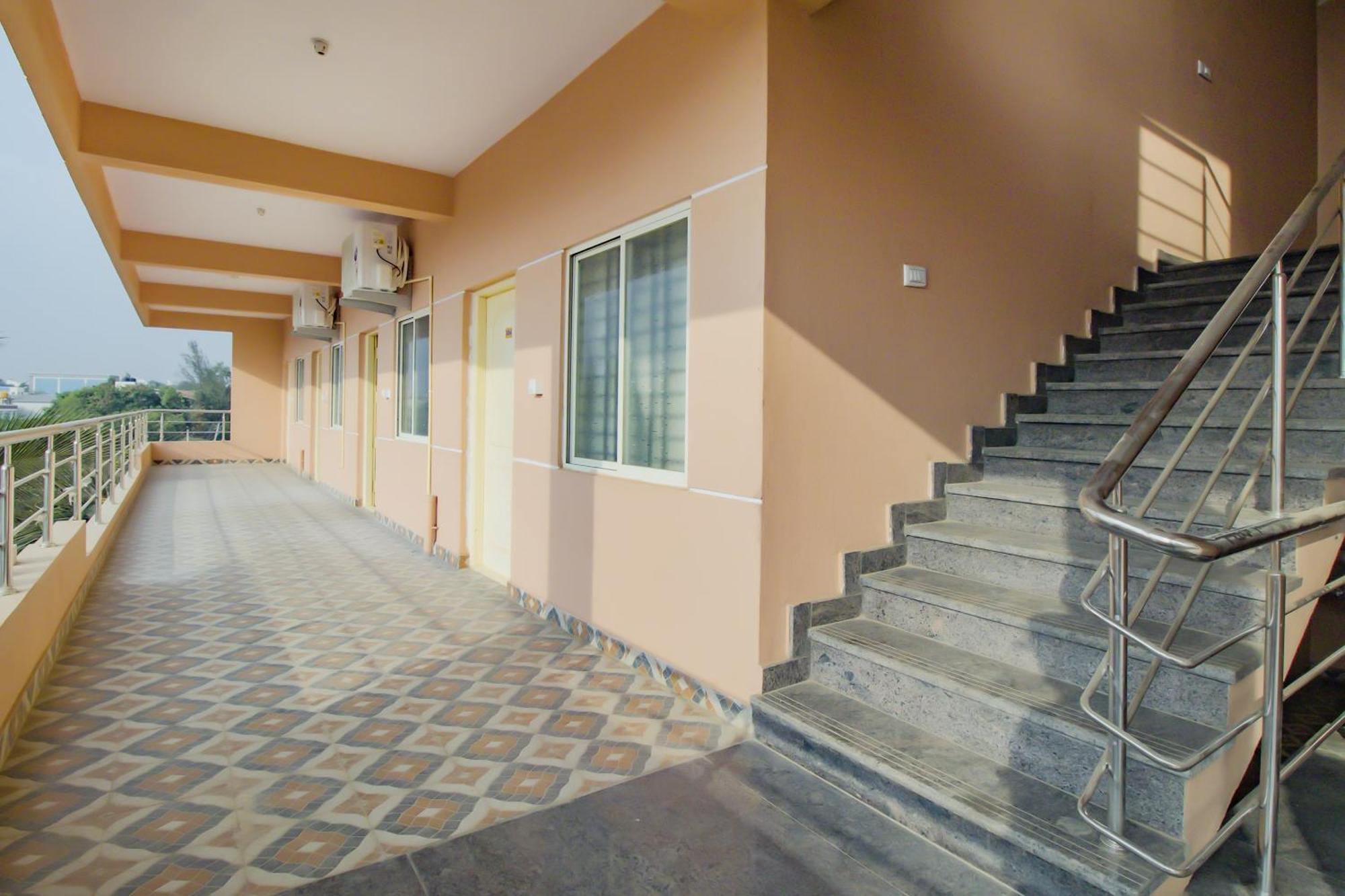 Hotel O P N K Suites Jālahalli Exterior foto